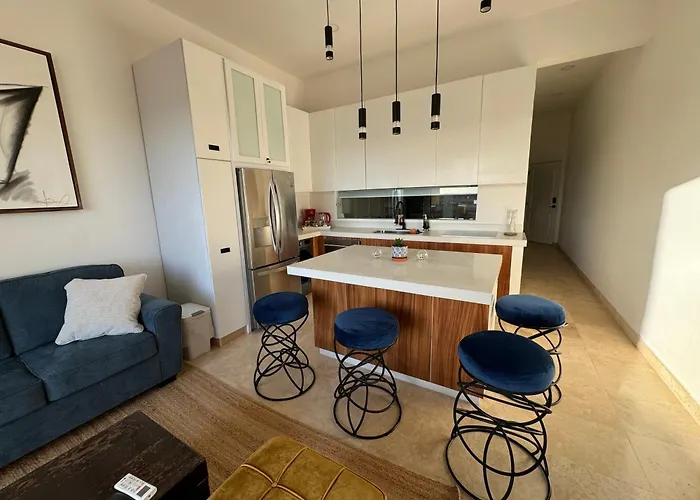 Coastal Chic At Misiones Arch & Sea View